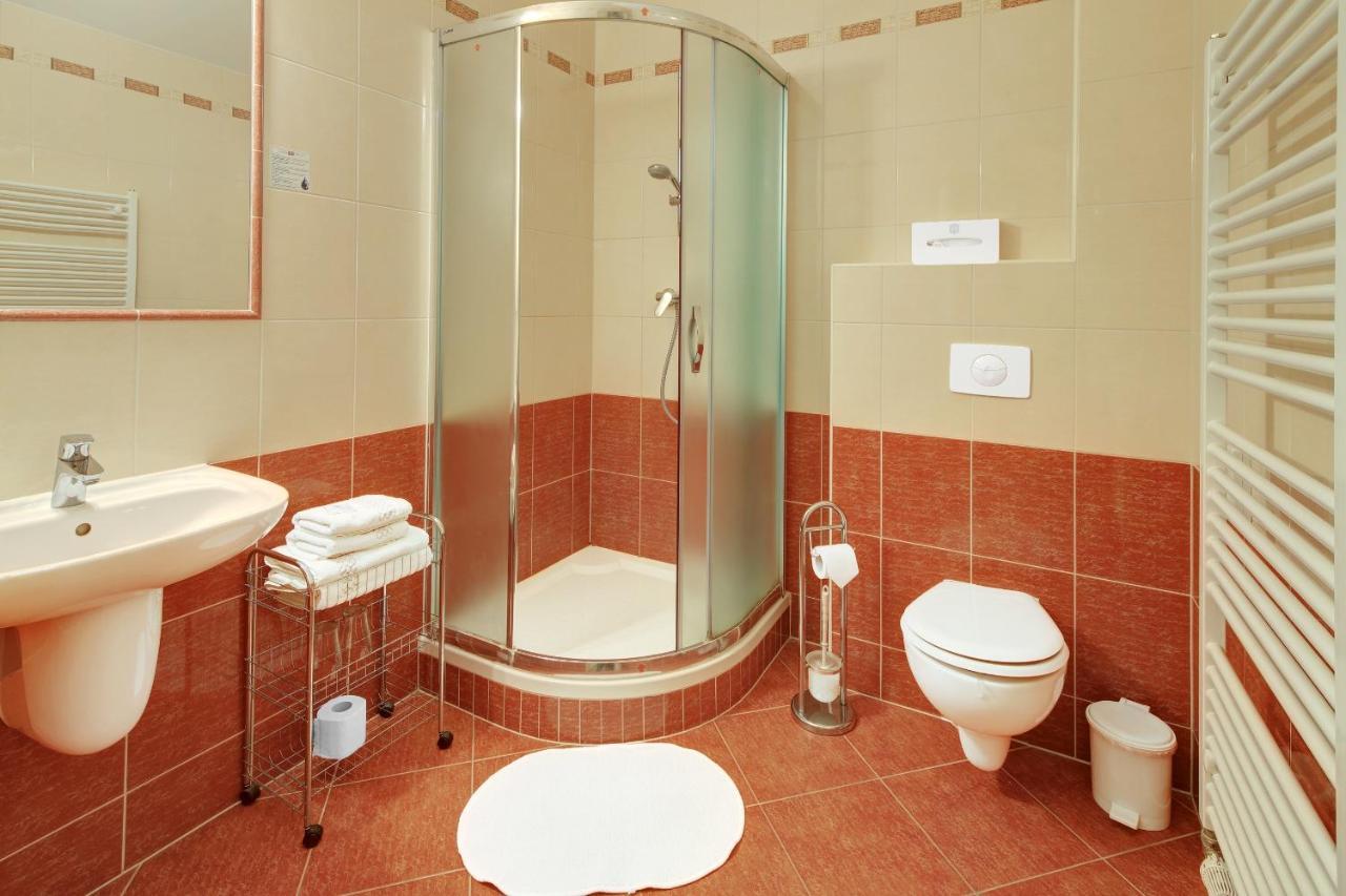 Penzion Harmonie Žlutice Habitación foto